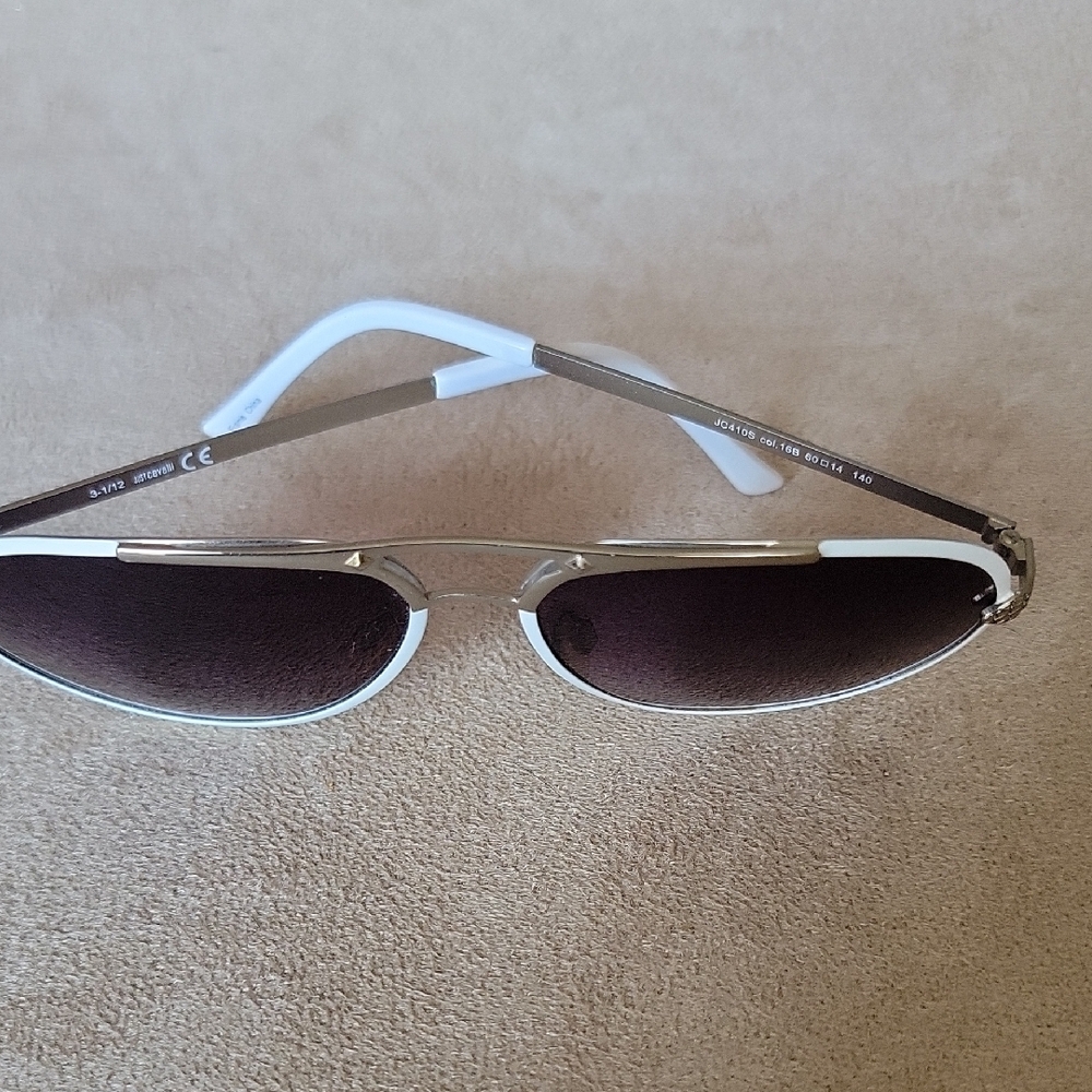White and Silver Aviator Sunglasses - Picture 5 of 10